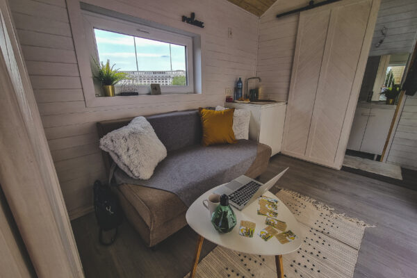 Phoenix tiny house by Pura Vida Huts