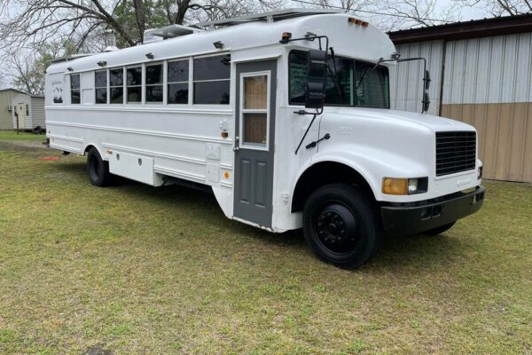 1997 Thomas international bus